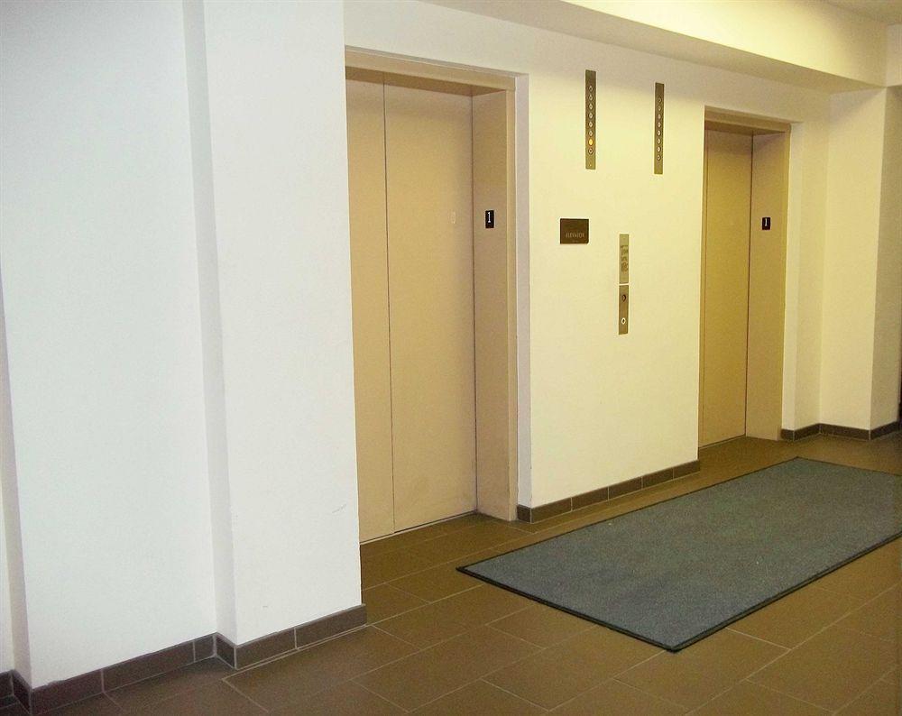 奥马哈中城福朋喜来登酒店 外观 照片